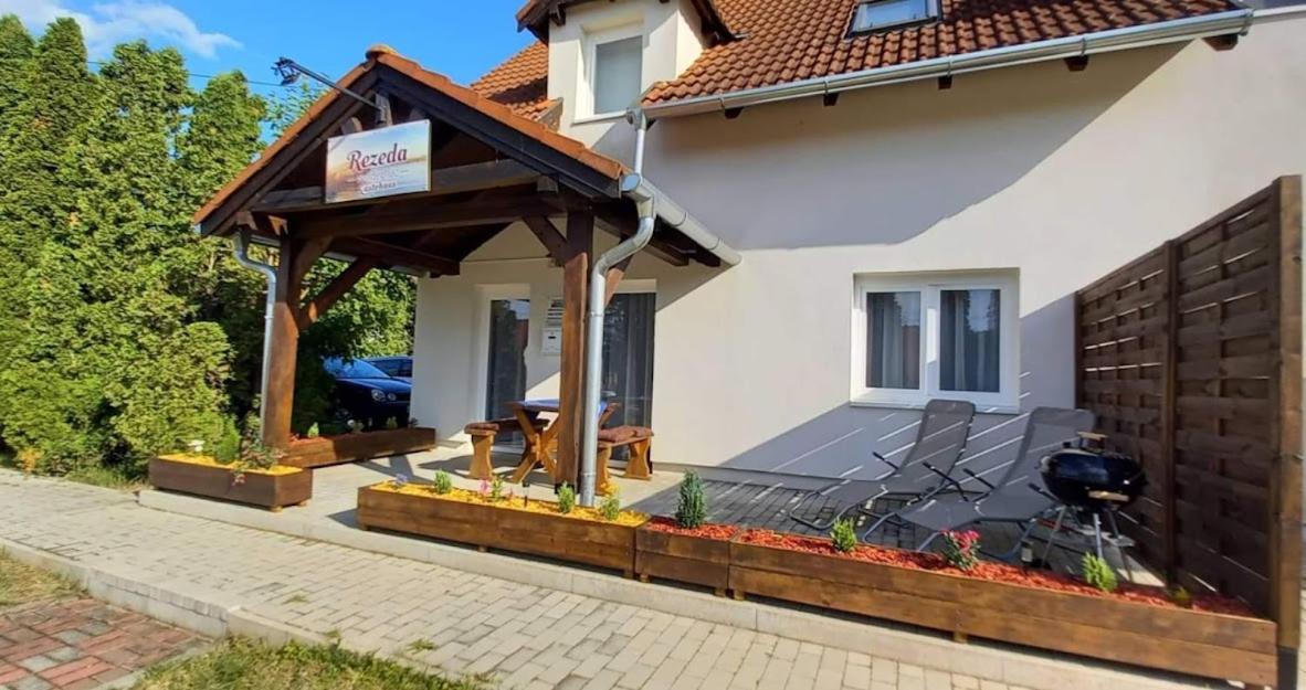 Rezeda Vendeghaz Apartment Fertohomok Exterior photo