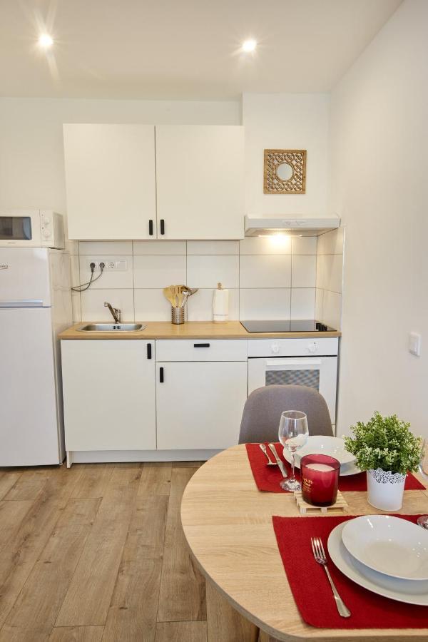 Rezeda Vendeghaz Apartment Fertohomok Exterior photo